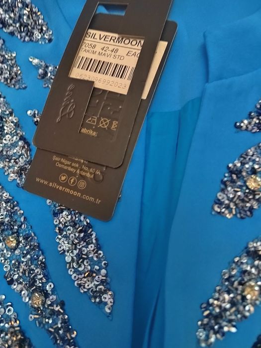 Продаётся турецкий брючный костюм 3ка