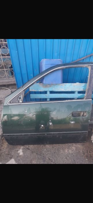 Камри 20-25 дверь