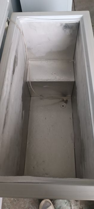 Продам морозильник бирюса 250 л