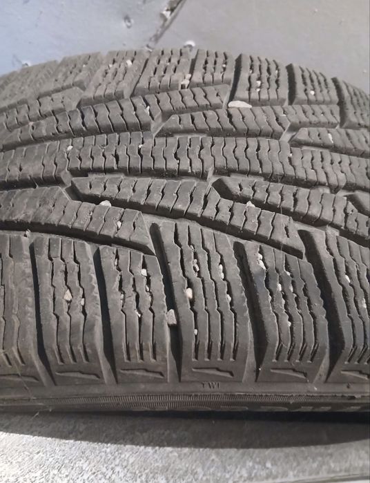 Шины зима R16 205/55 4 шт