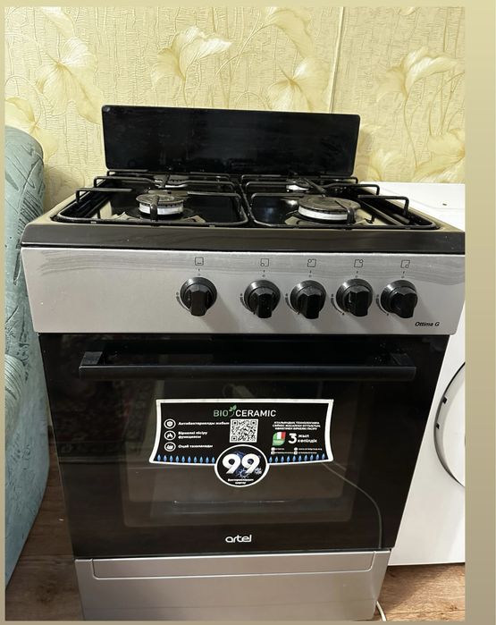 Продам плиту с духовкой