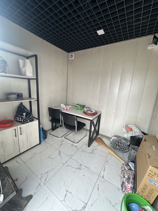 Kantenir ofis va boshqa beznis uchun sotilad