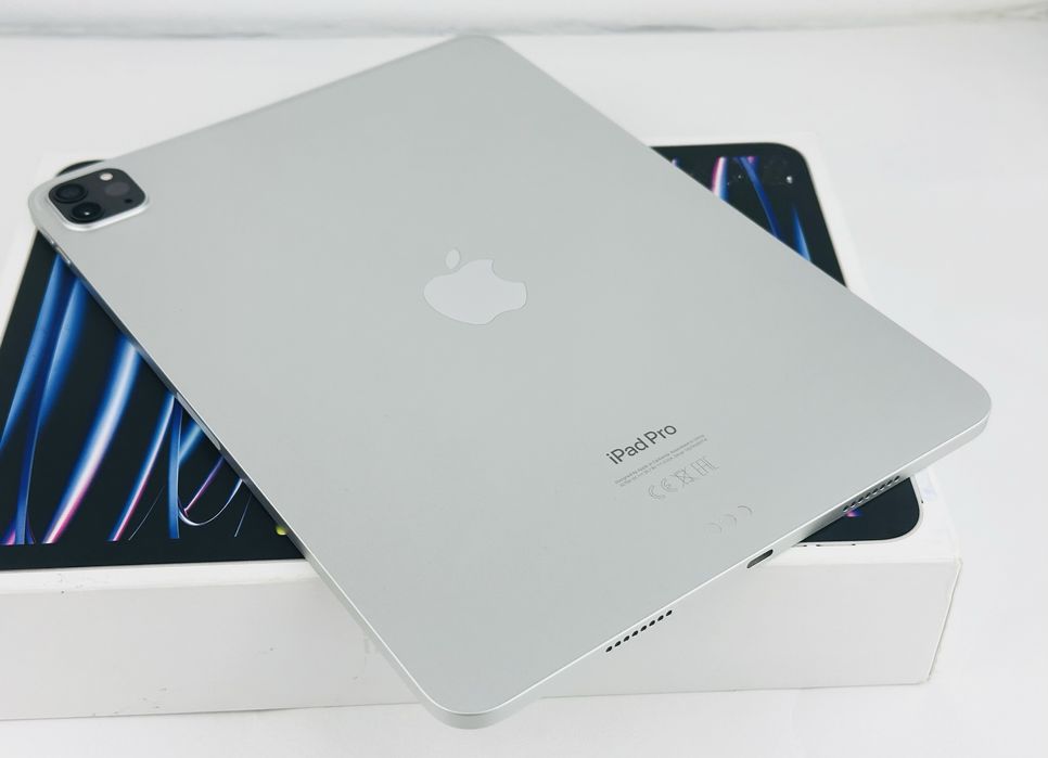 Apple iPad Pro 11 M2 4th Gen WiFi 128GB Silver Перфектен! Гаранция!