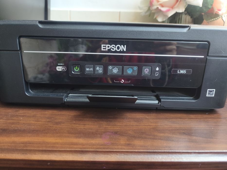 Vând Epson EcoTank L365 Wi-Fi + Scanner – Imprimantă ieftin de reparat
