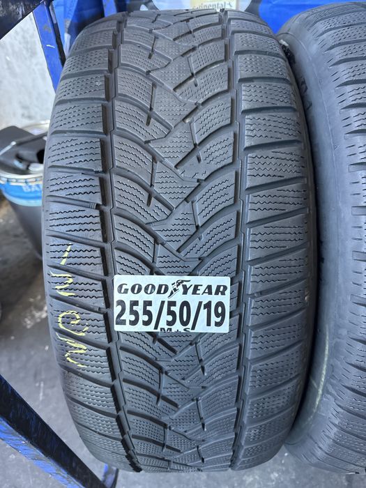 255/50/19 Good Year M+S
