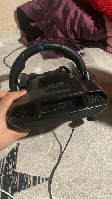 Volan Logitech g29 Citeste descrierea