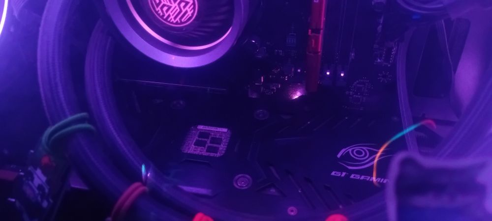 Vand placa  video gtx 970 4 gb  nu am mai dat-o afară din pc