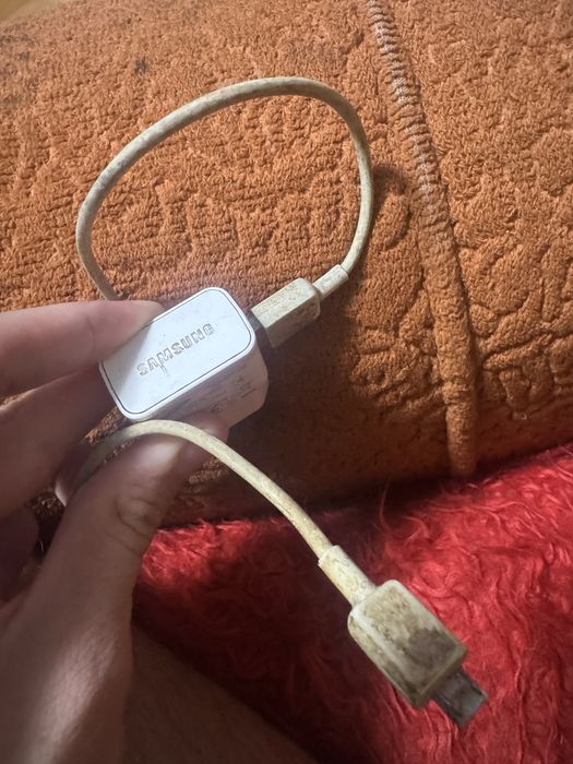 Samsung Xcover 3 + подарък 2 монетки