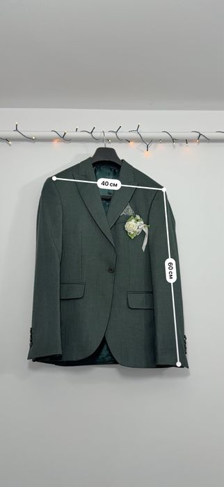 Costum de evenimente barbatesc