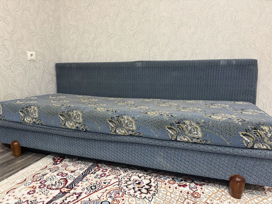 Диван-кровать.      .