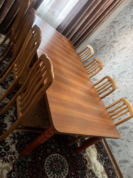 Стол с 10 стульями, орех