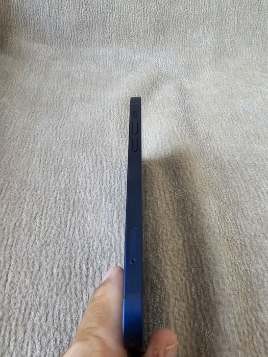 Продам iPhone 12 128gb в отличном состоянии