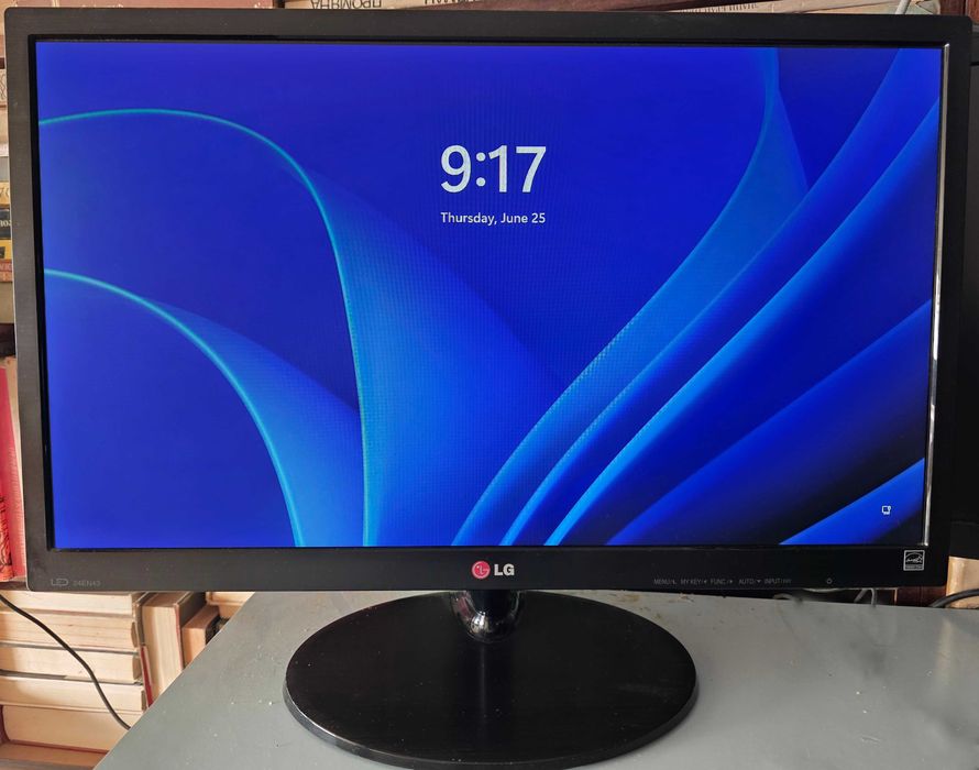 LG Flatron 24 инчови монитори