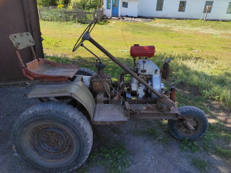 Продам минитрактор можно по частям