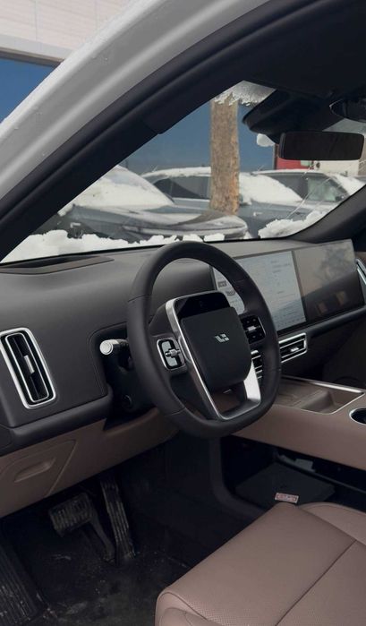 Lixiang l9 oq nalichida