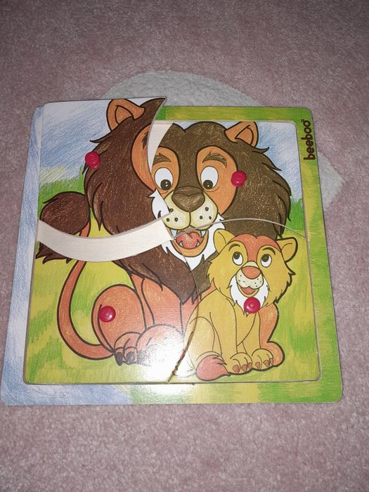 Vand toate aceste puzzle