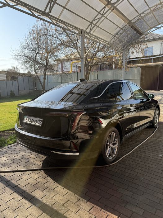 Hongqi EQM5 в аренду