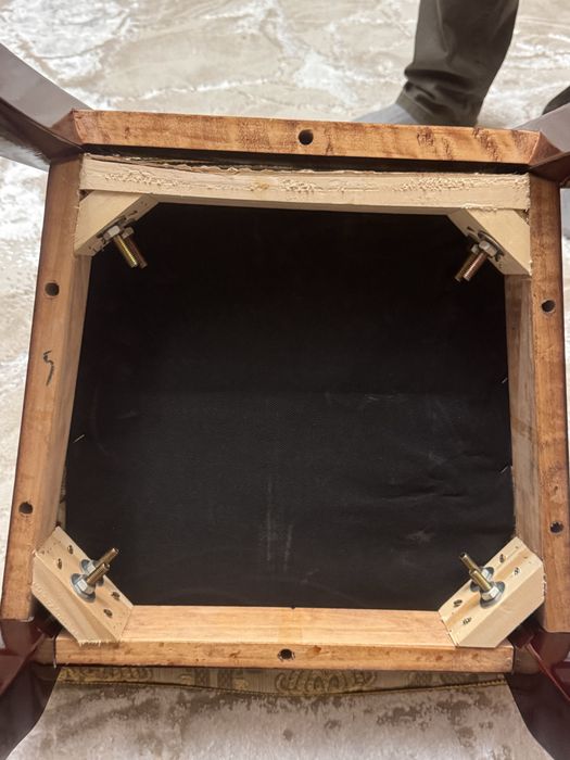 Стульчики деревяные класические