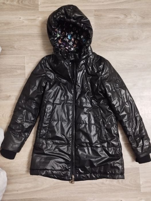 Куртка детская состояние отличное!