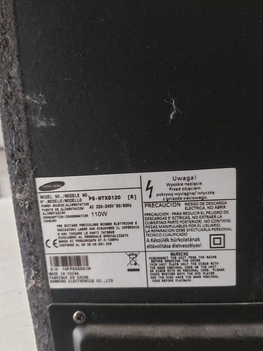 Titlu Anunț: Sistem Home Cinema  Samsung HT-TXQ120 – Design Premium "Tallboy", 1000W, Sunet de Excepție
​Descriere:
​Vând sistem Home Cinema Samsun