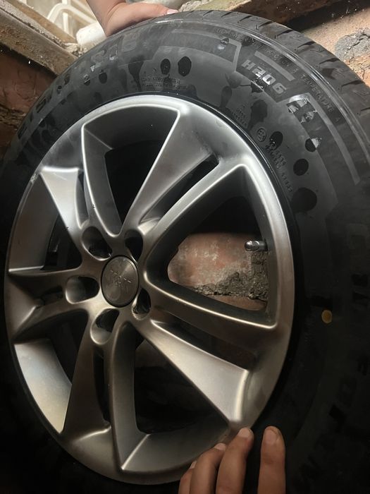 Продам резину с дисками