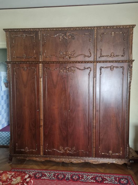 Vând diferite obiecte de Mobila, dormitor, sufragerie, bucătărie,