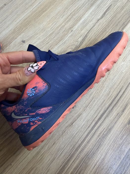 Оригинални юношески маратонки Nike Phantom GX II Academy TF! 37,5 н