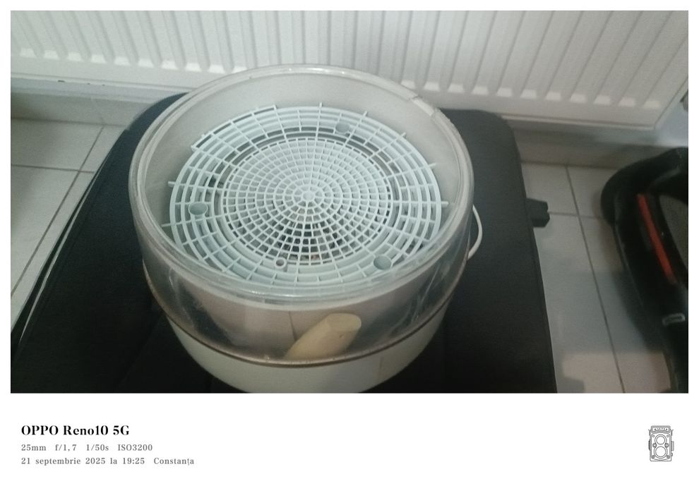 Incubator oua folosit 45 lei