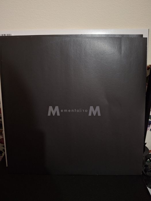 Грамофонни плочи на групите "The Cure" и "Depeche Mode"