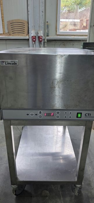Lincoln pizza тунелна пицарка