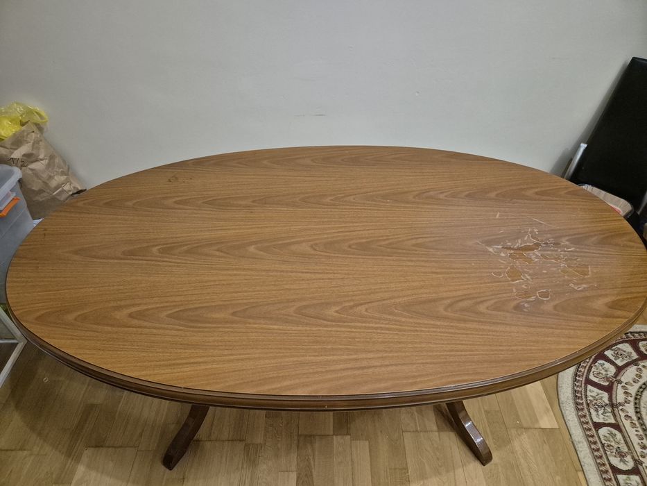 Стол деревянный продам