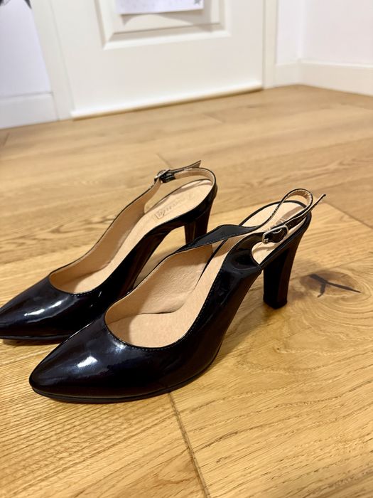 Pantofi deschisi, negru, piele lucioasa, 38