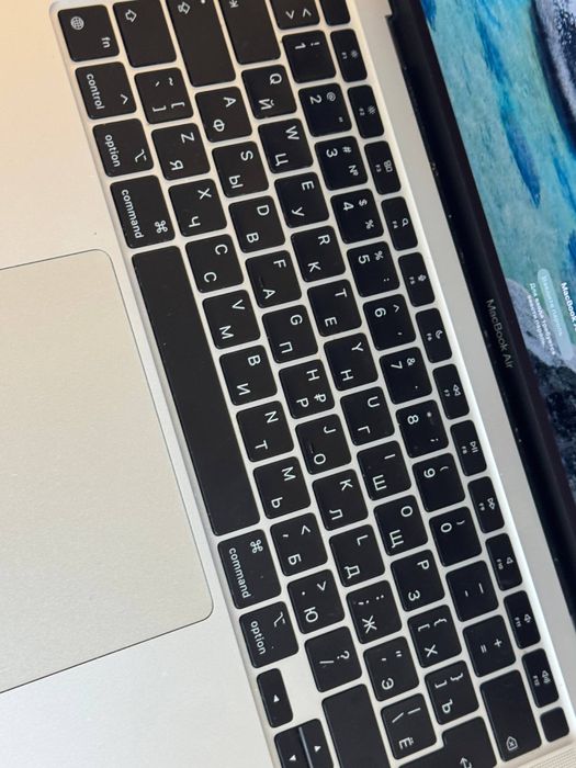 MacBook Air 13 2020 M1 87% | т79567