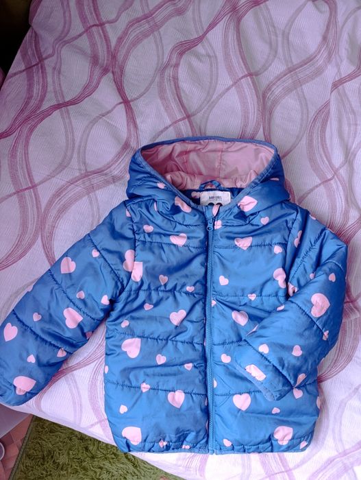 Куртка на девочку 3-4года
