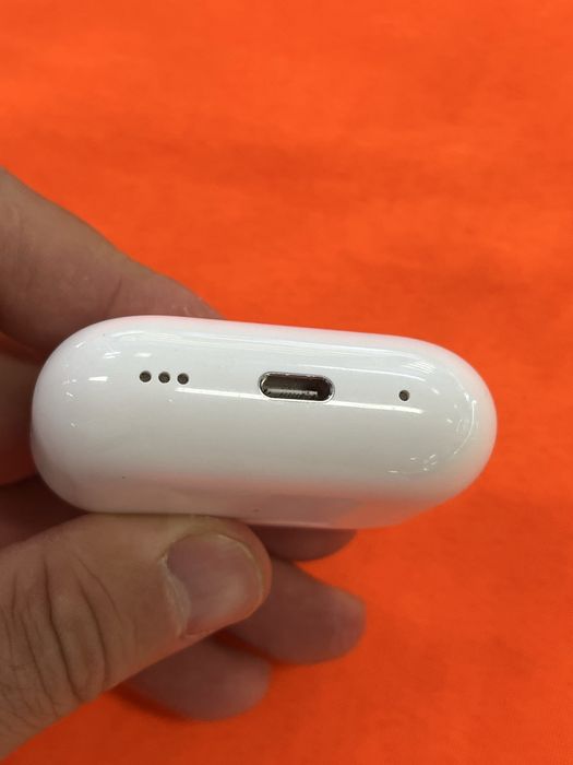 Кейс Airpods 2 Pro оригинал
