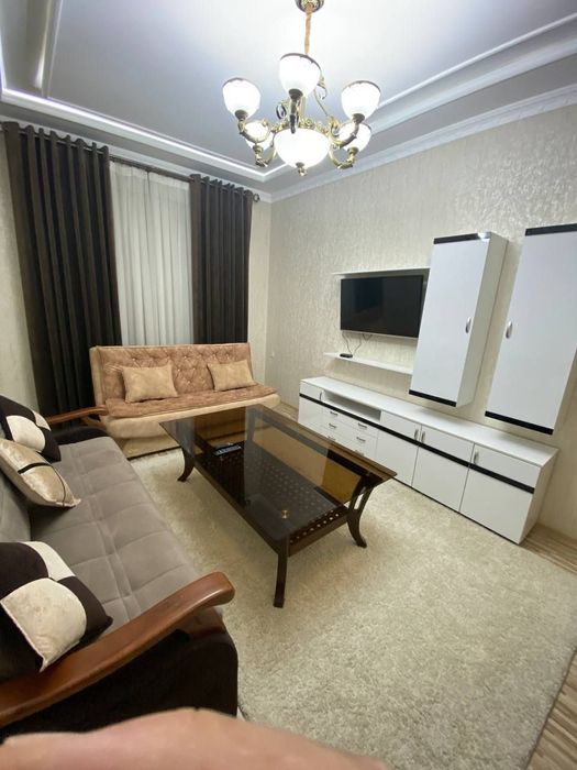 Сдаётся 2х комнатная квартира в центре самарканда