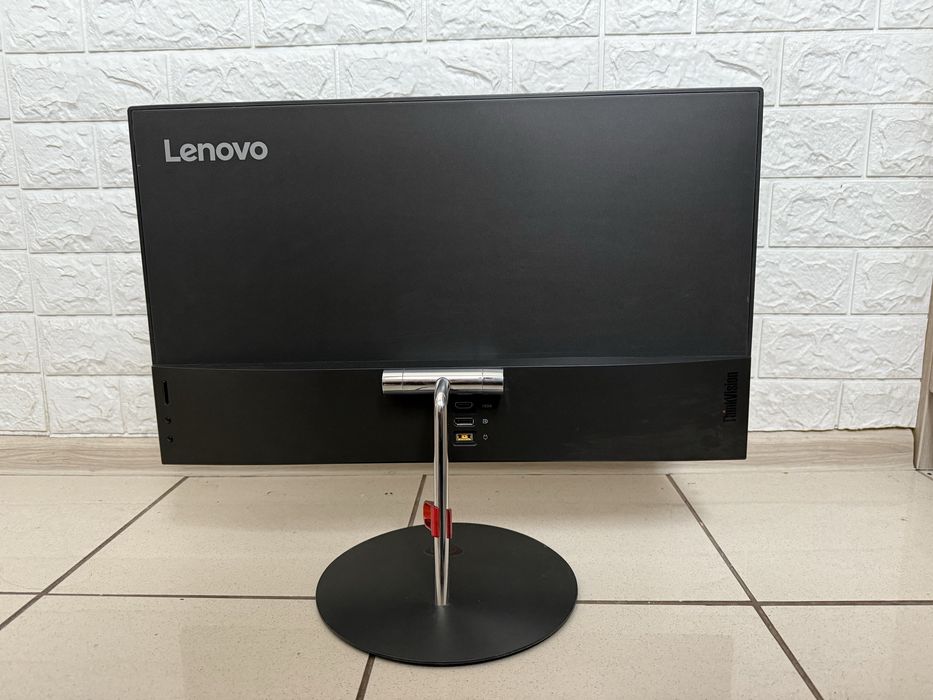 Монитор Lenovo ThinkVision 23.8 инча