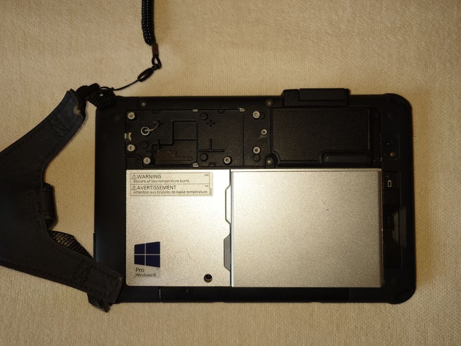 Tableta Panasonic FZ-M1 pentru diagnoza auto