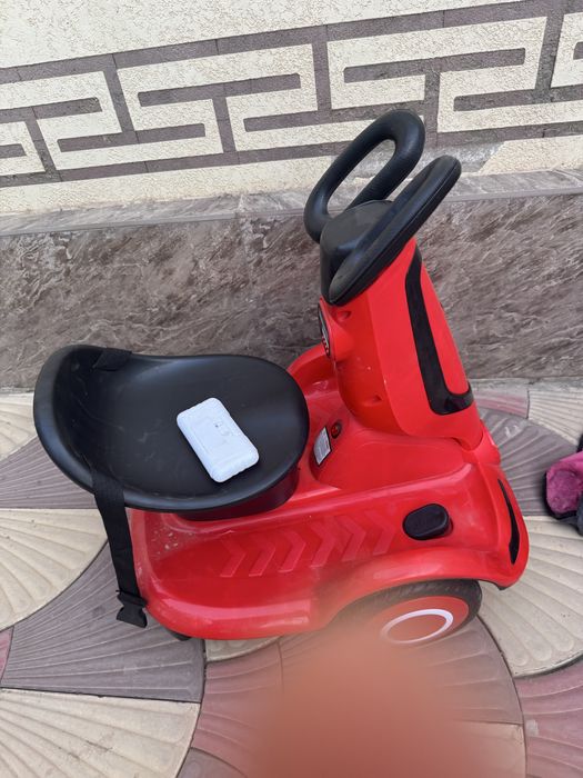 Электромобиль новый детский