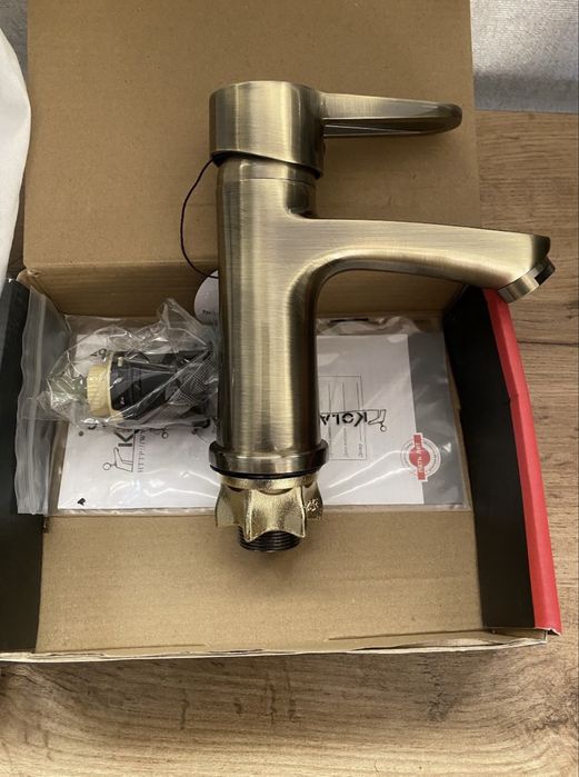 Раковина смеситель новый