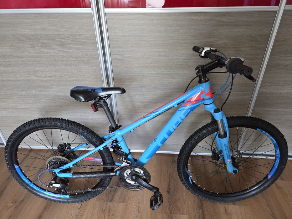 Bicicleta copii 24 Cube Frână disc hidraulice  7-10 ani