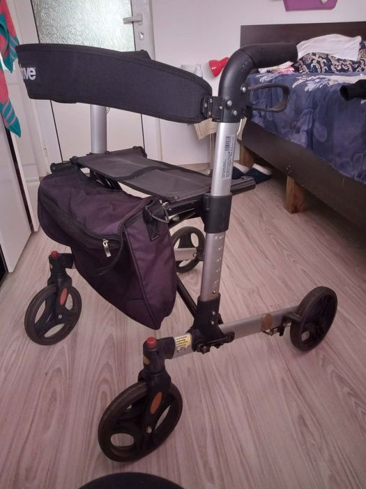 Проходилка за възрастни