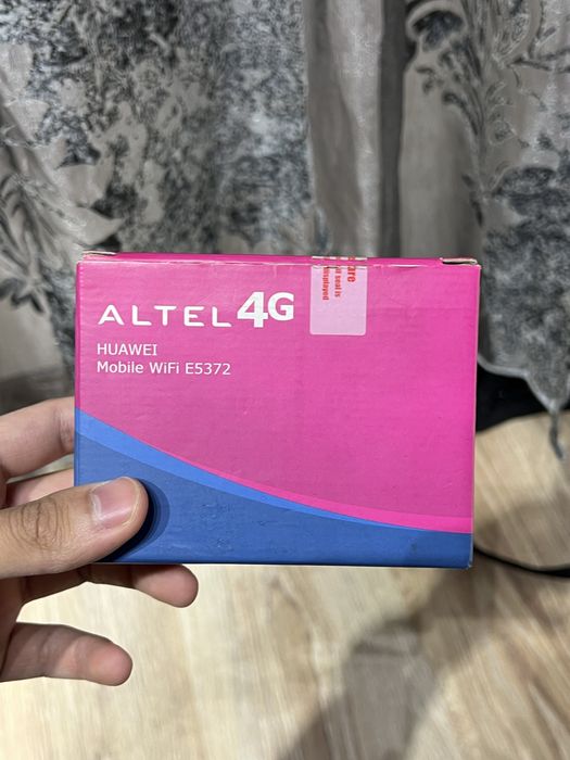 Mobile WiFi Huawei E5372 – компактный 4G роутер