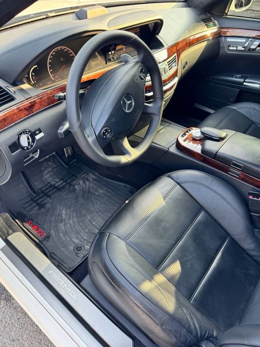 Mercedes-Benz 2008 год