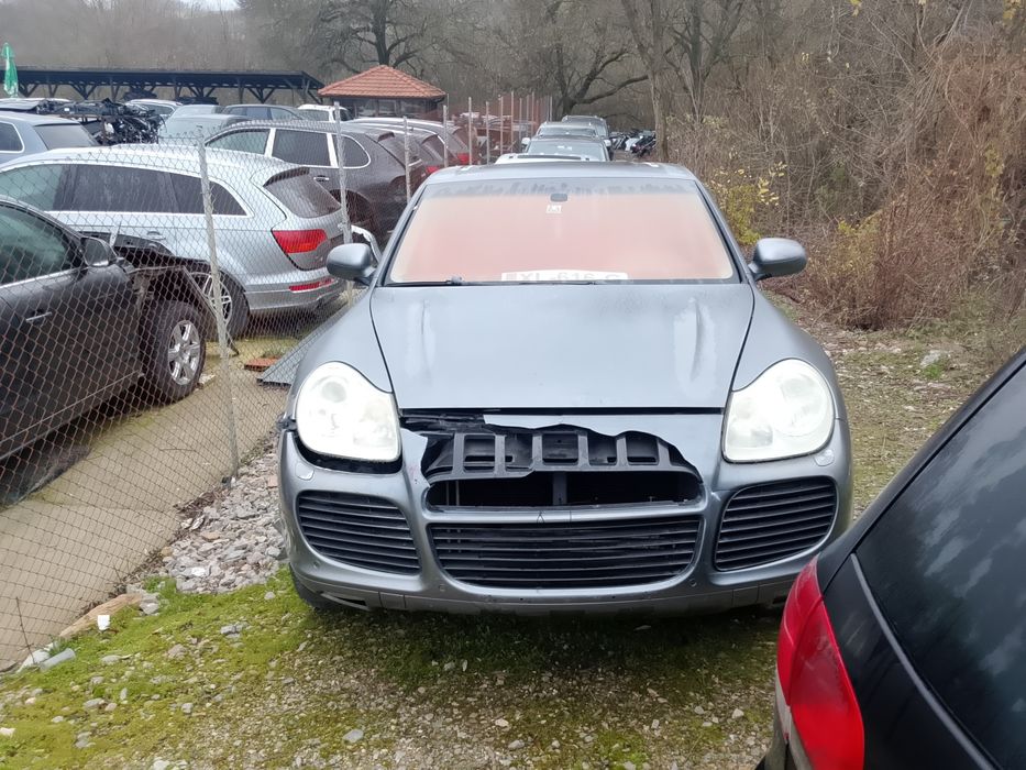 Porsche Cayenne 4.5 V8 Turbo,450 к.с. , автоматик ,10 броя на части