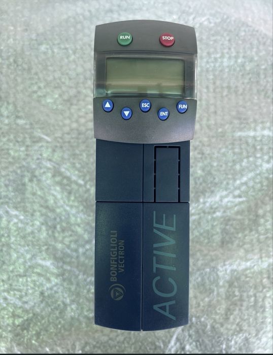 Convertizoare de frecvență / Invertoare (LS, Omron, Lenze, Bonfiglioli, Eurotherm)