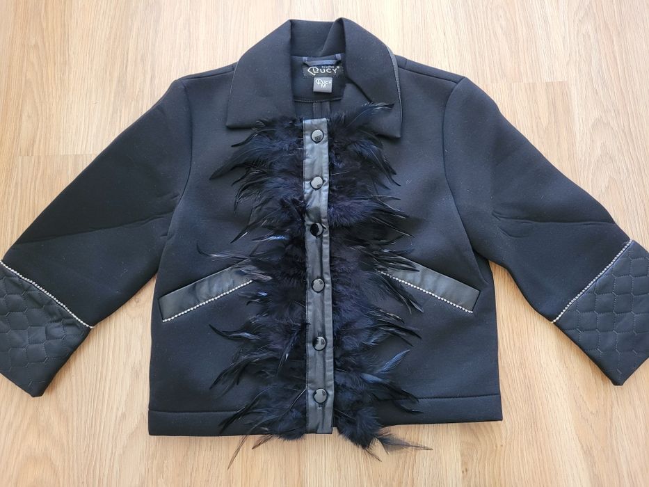 Черно елегантно сако Lucy с пера