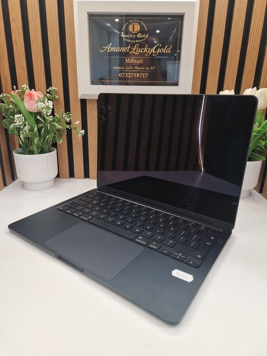 Macbook Air 2024 M3 256GB / 8GB RAM Video Apple M3 GPU integrat MDM Garantie!#43901