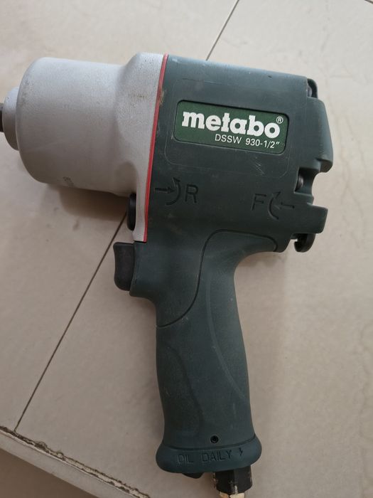 Pistol pneumatic metabo