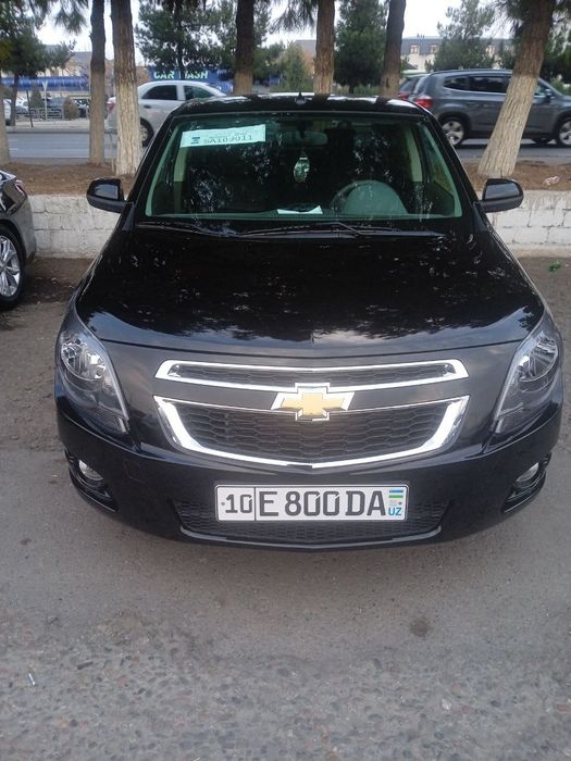 Продаётся машина .Чёрный Chevrolet Cobalt Midnight2025